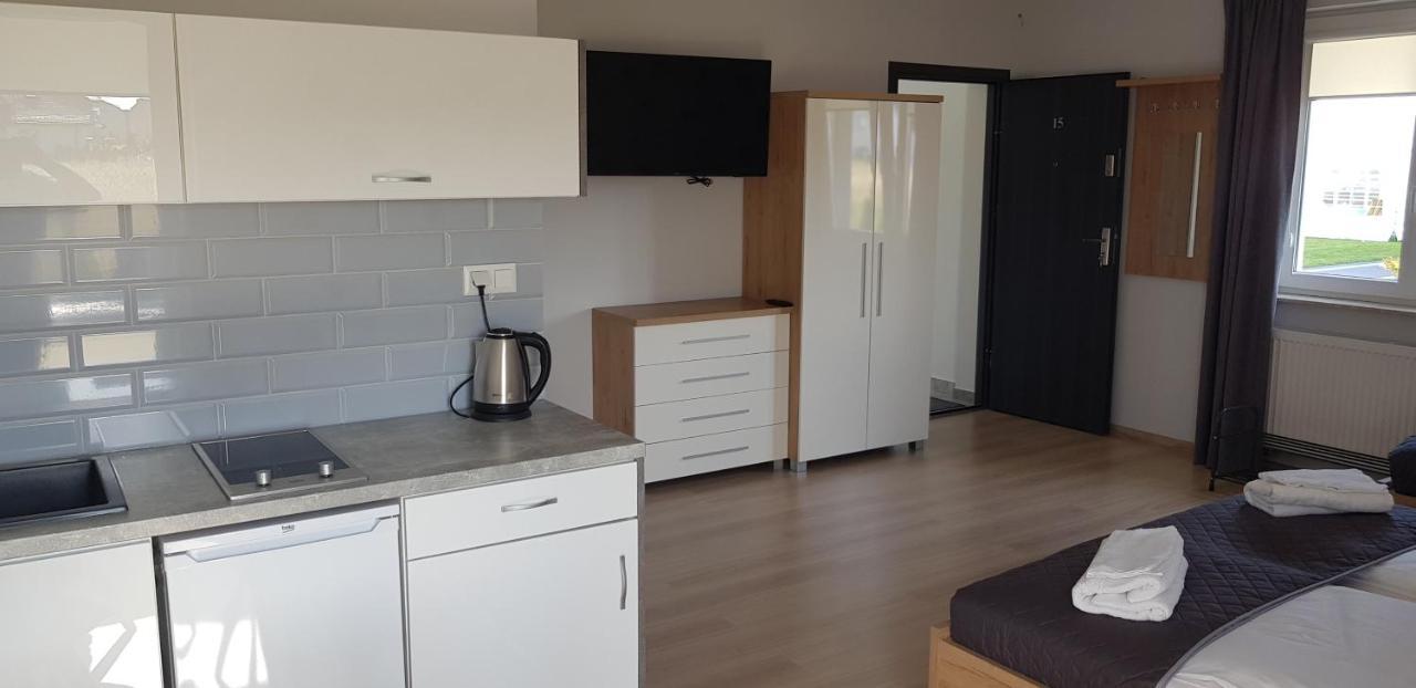 Apartamenty Maja -Pokoje - Domy Wakacyjne -Basen Podgrzewany -Jacuzzi - Sauna Leba Exterior foto