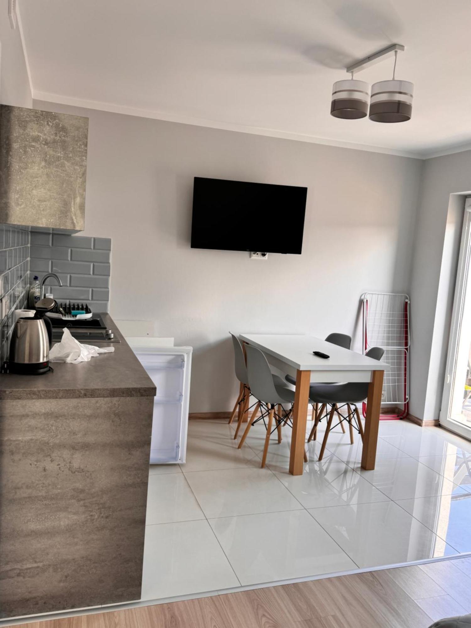 Apartamenty Maja -Pokoje - Domy Wakacyjne -Basen Podgrzewany -Jacuzzi - Sauna Leba Exterior foto