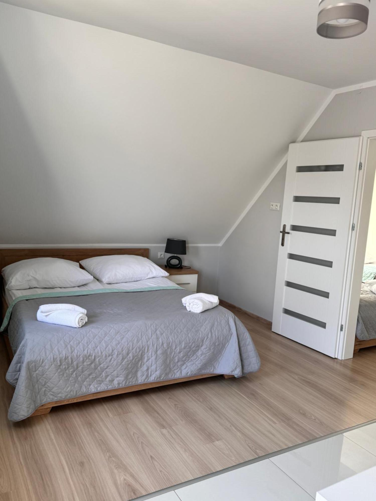 Apartamenty Maja -Pokoje - Domy Wakacyjne -Basen Podgrzewany -Jacuzzi - Sauna Leba Exterior foto