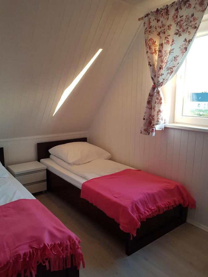 Apartamenty Maja -Pokoje - Domy Wakacyjne -Basen Podgrzewany -Jacuzzi - Sauna Leba Exterior foto