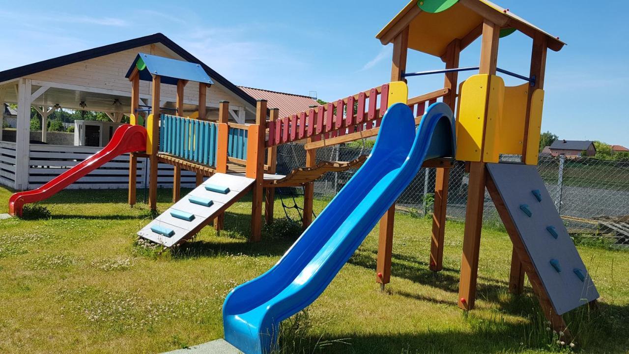 Apartamenty Maja -Pokoje - Domy Wakacyjne -Basen Podgrzewany -Jacuzzi - Sauna Leba Exterior foto