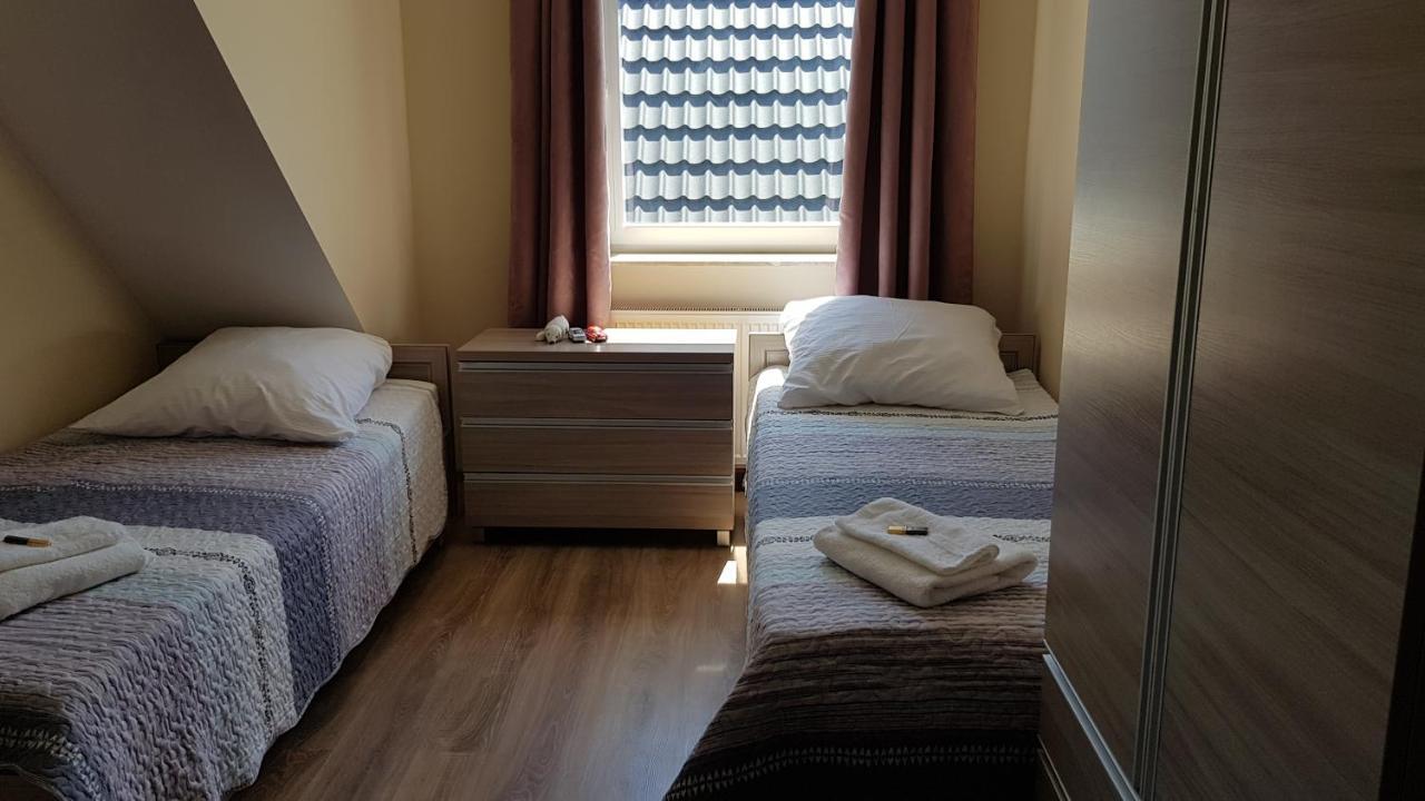 Apartamenty Maja -Pokoje - Domy Wakacyjne -Basen Podgrzewany -Jacuzzi - Sauna Leba Exterior foto
