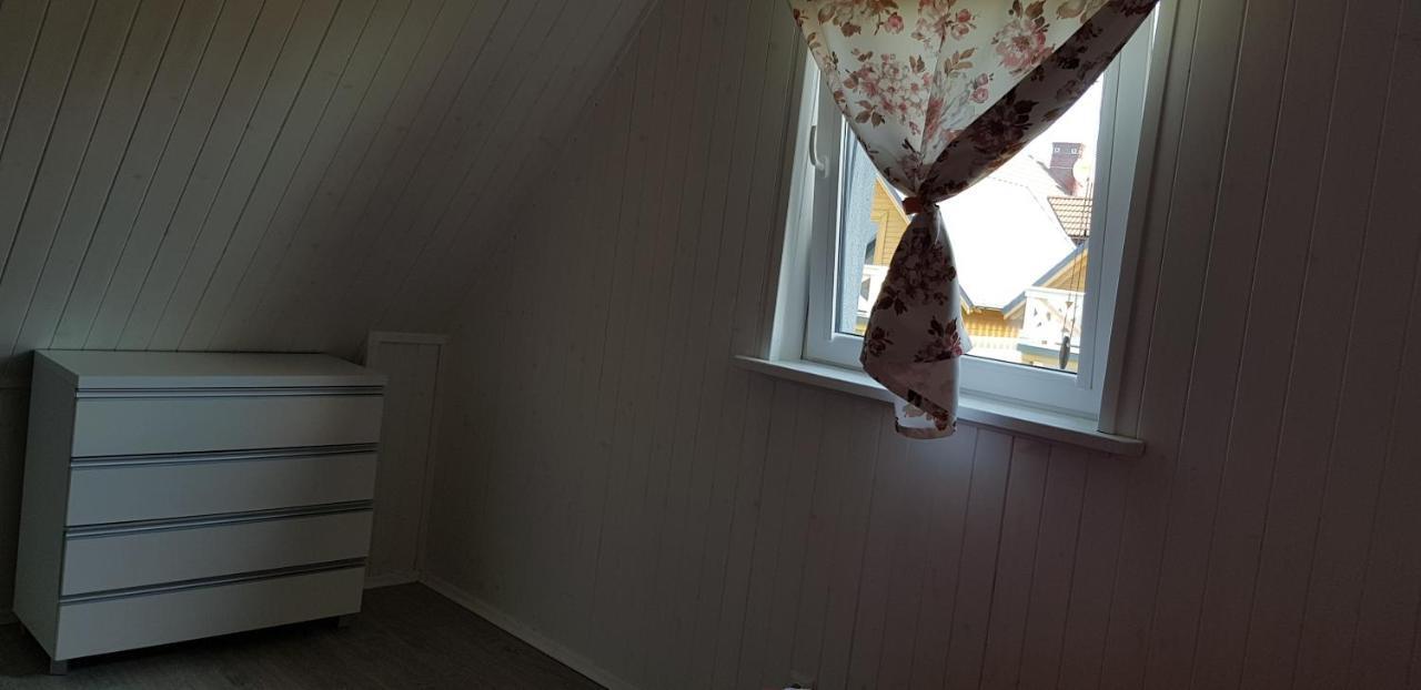 Apartamenty Maja -Pokoje - Domy Wakacyjne -Basen Podgrzewany -Jacuzzi - Sauna Leba Zimmer foto
